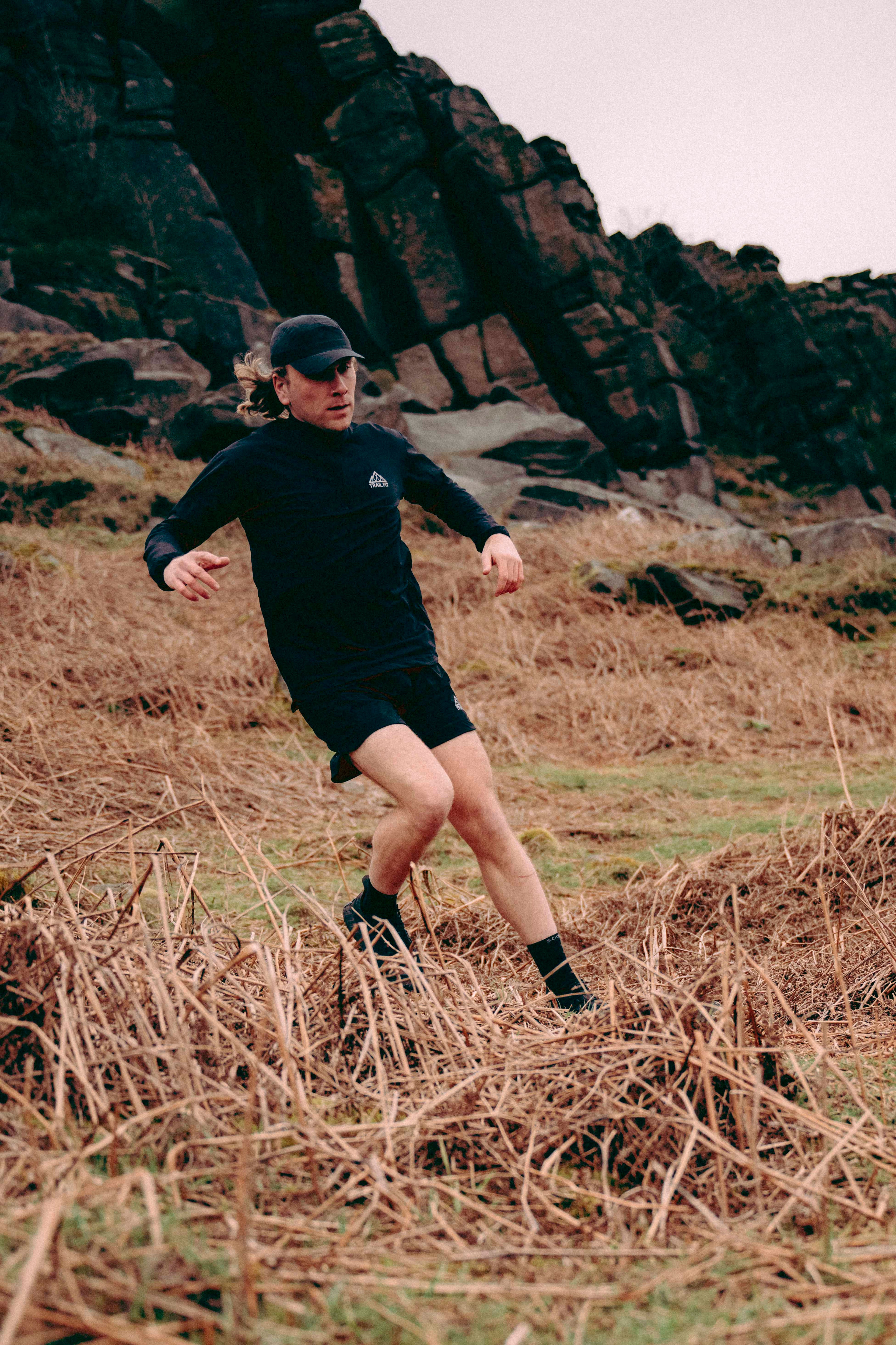 MEN'S 7" RUNNING 2-IN-1 SHORTS